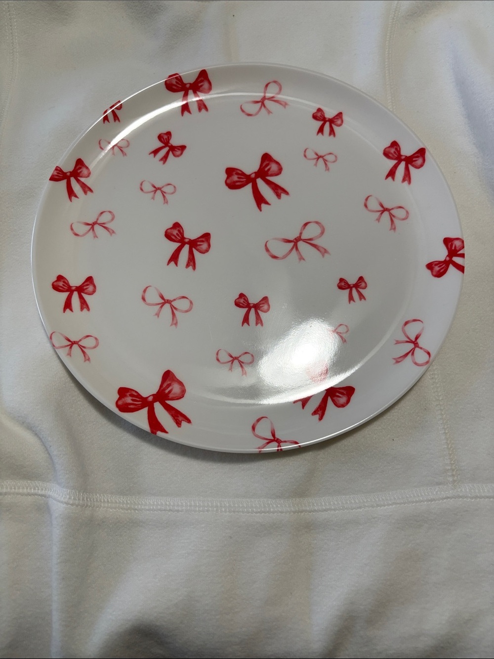 Red Bow Pattern Party Plate - White -